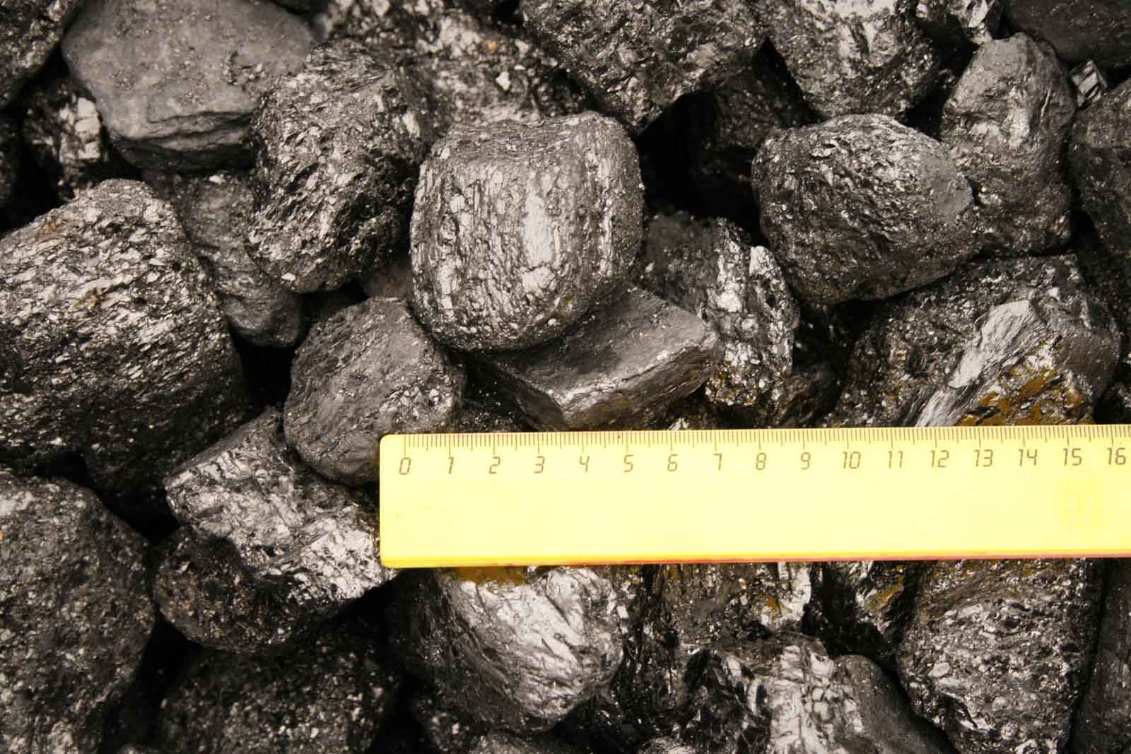 Продать аомсш уголь. Уголь битуминозный антрацит каменный. Уголь антрацит орешек. Антрацит штыб. Антрацит полезное ископаемое.